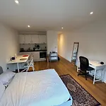 Lovely Studio Flat In London